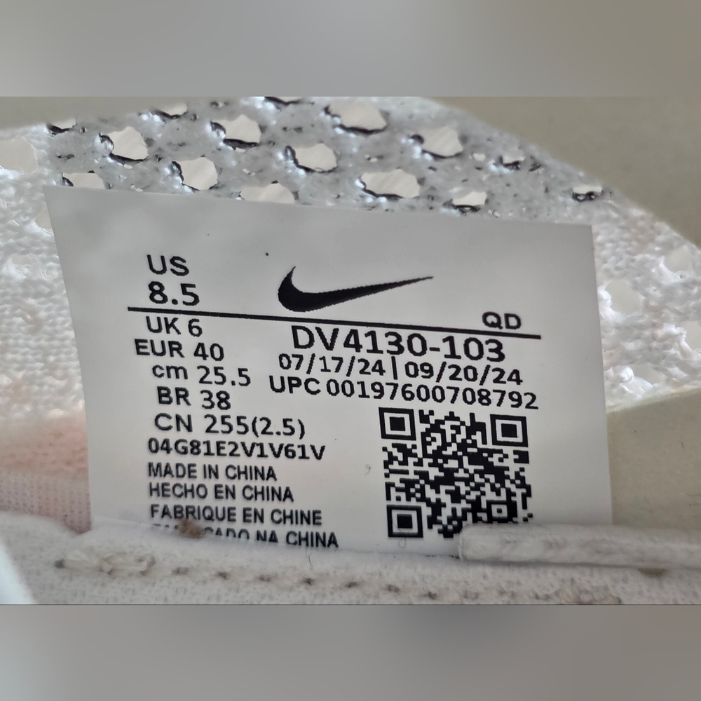 Nike ZoomX VaporFly Next% 3 Road Racing Shoes DV4130-103 Womens Sz 8.5 MSRP $260 - Picture 6 of 10